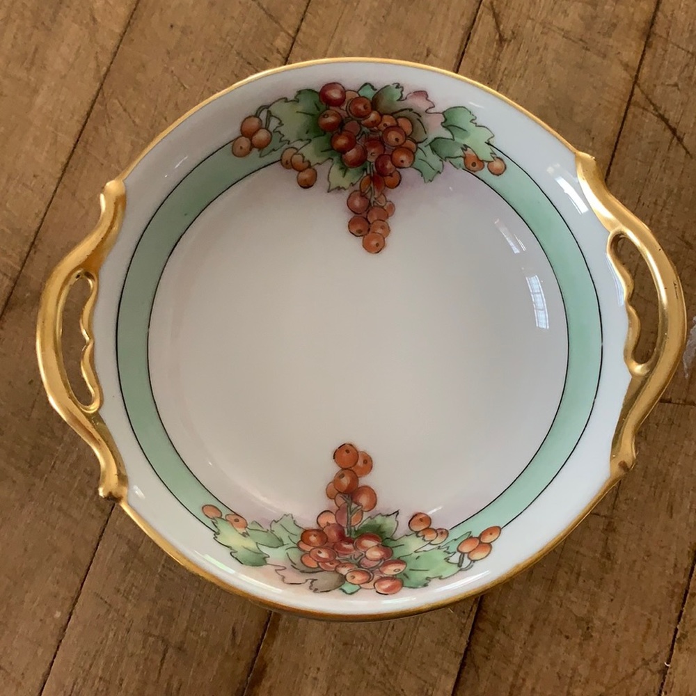 China Hand-painted Dish